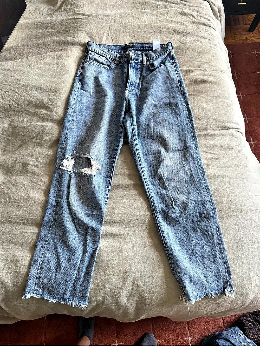 Banana Republic High-Rise Straight Jean Distressed Jeans in Blue Waist 27